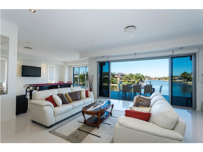 149 Campbell Street, Sorrento QLD 4217