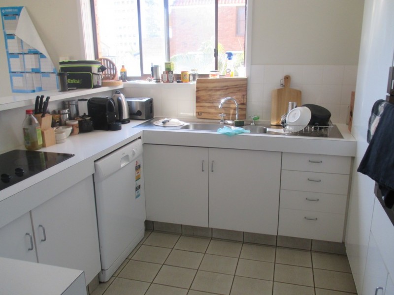 7/22 Britannia Avenue, Broadbeach QLD 4218