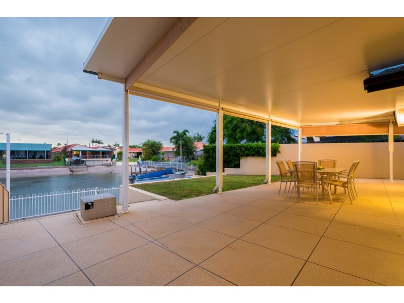 31 Walter Raleigh Cres, Hollywell QLD 4216