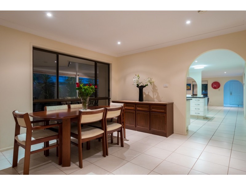 31 Walter Raleigh Cres, Hollywell QLD 4216