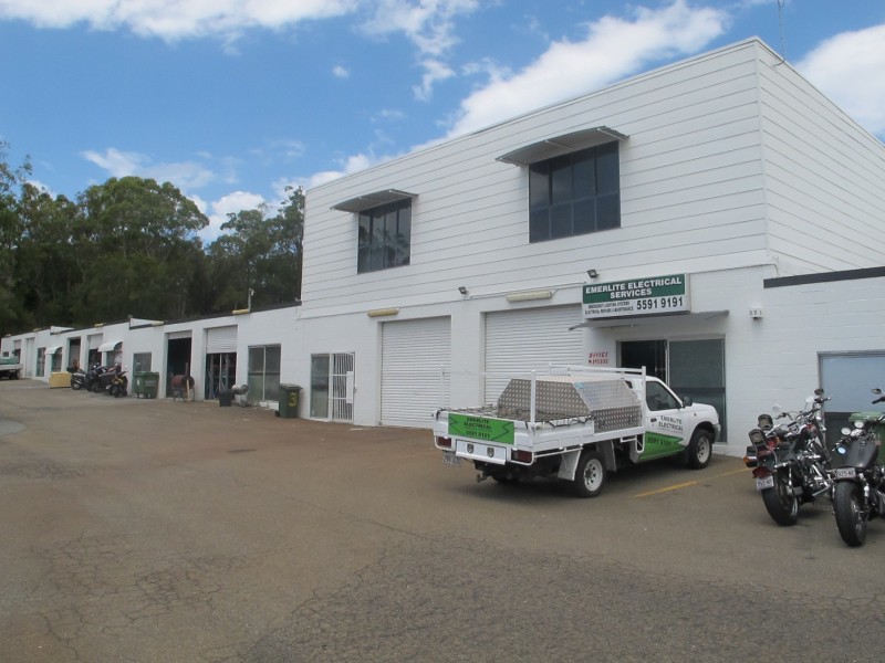 2/13 Bailey Crescent, Southport QLD 4215