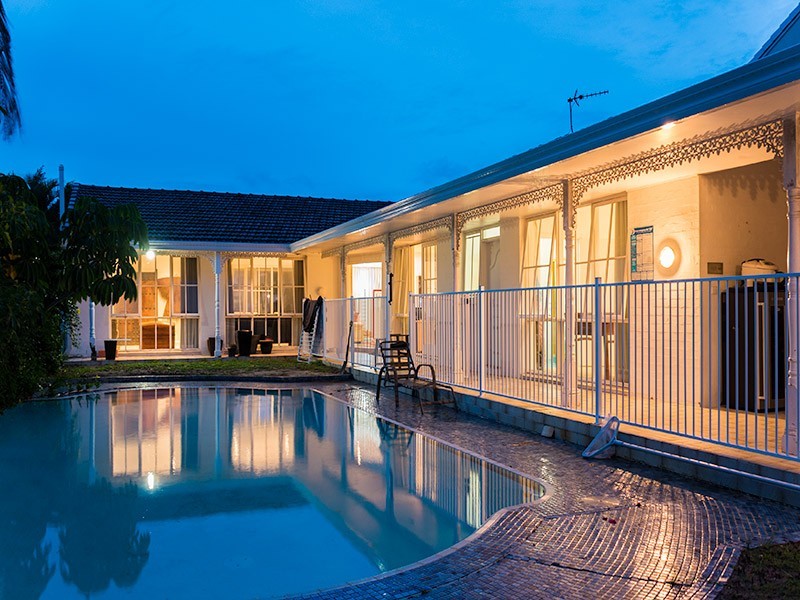 32 Southern Cross Drive, CRONIN ISLAND, Surfers Paradise QLD 4217