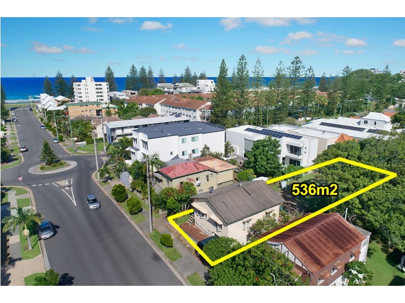 20 Riviera Road, Miami QLD 4220