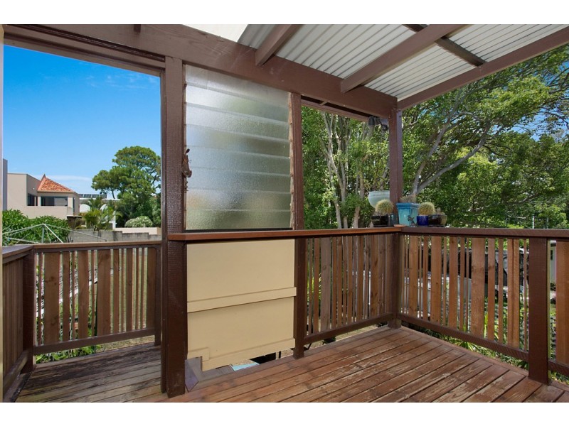 20 Riviera Road, Miami QLD 4220