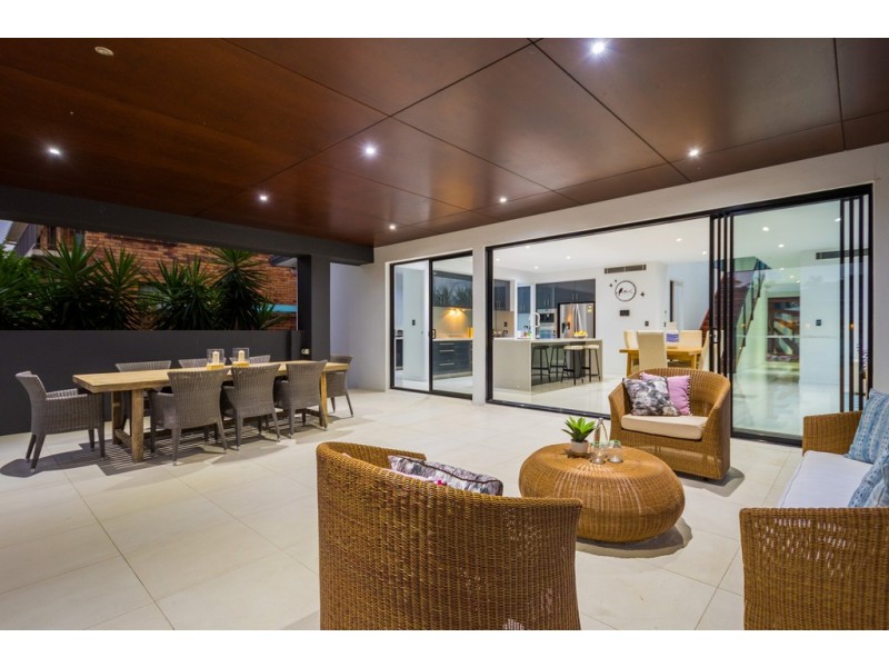 20 Boomerang Crescent, Sorrento QLD 4217