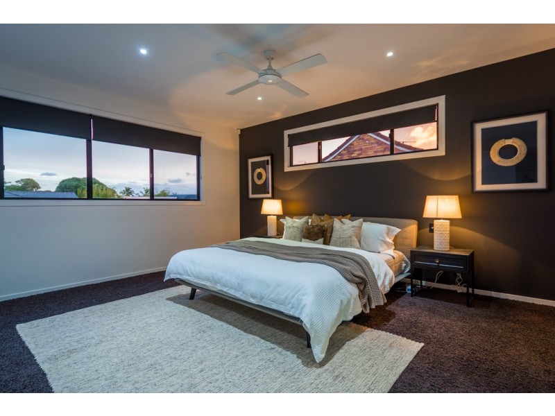 20 Boomerang Crescent, Sorrento QLD 4217