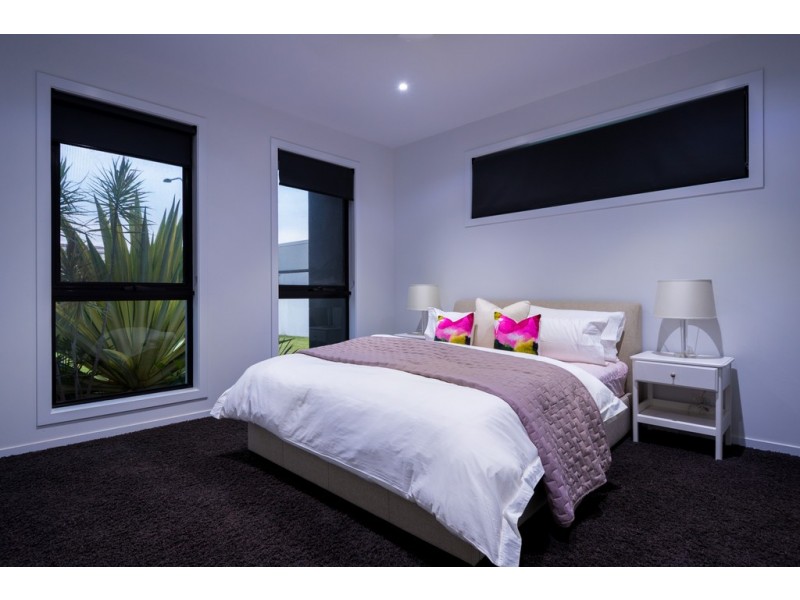 20 Boomerang Crescent, Sorrento QLD 4217