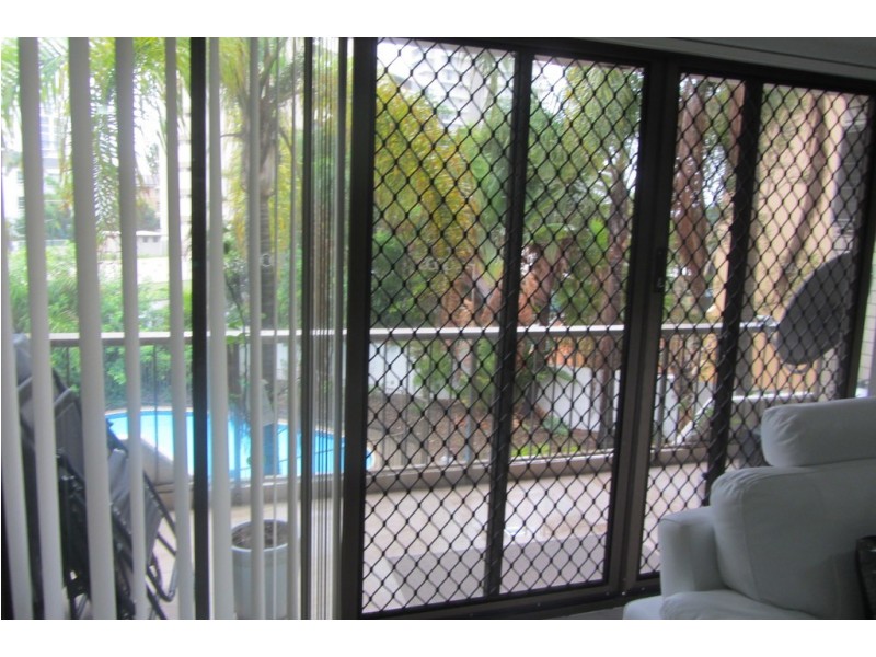 6/8 Queensland Ave, Broadbeach QLD 4218