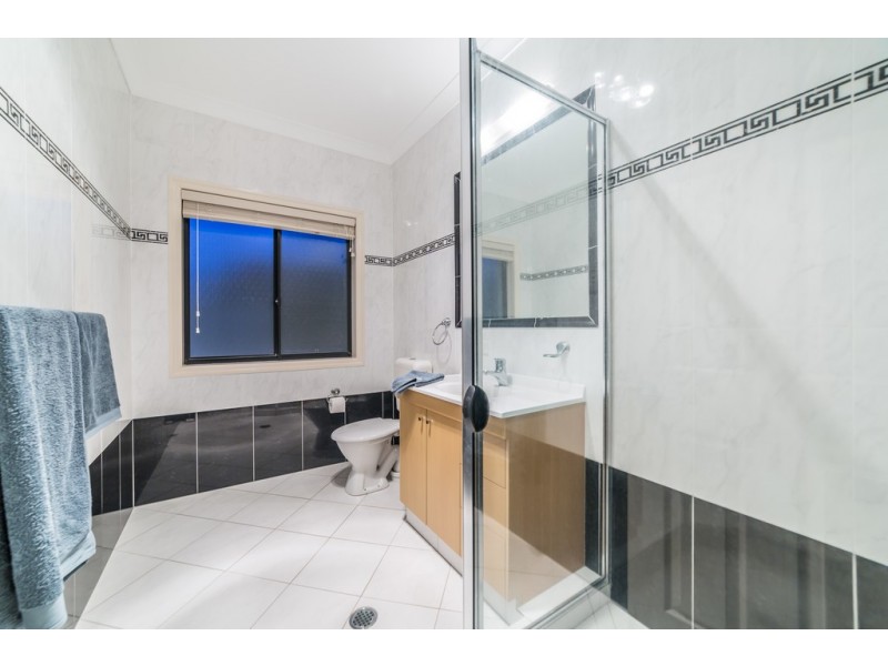 103 Amalfi Drive, Isle Of Capri QLD 4217