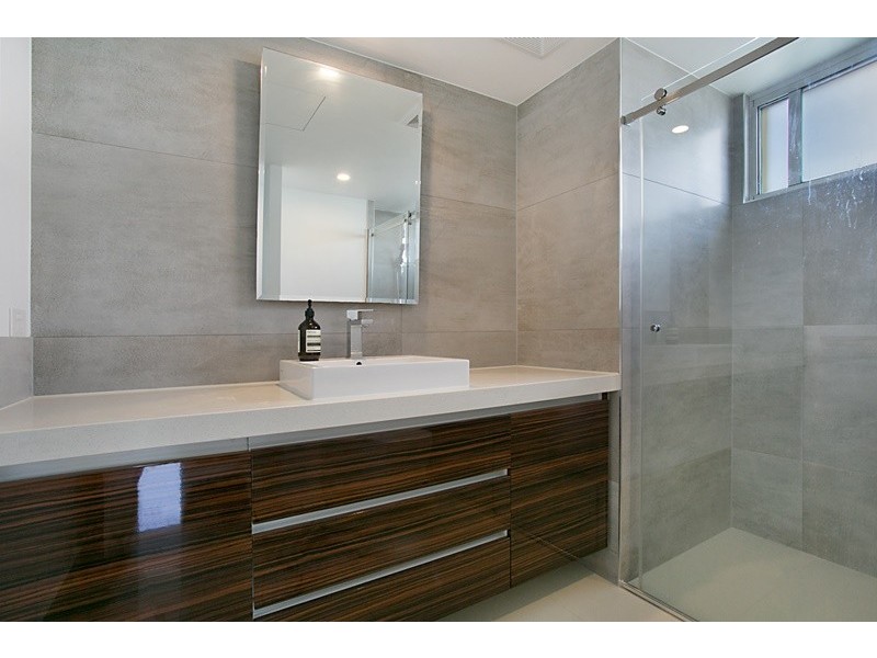 302/46-48 Peerless Avenue, Mermaid Beach QLD 4218