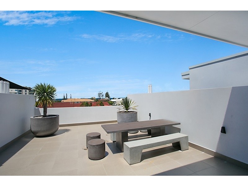 302/46-48 Peerless Avenue, Mermaid Beach QLD 4218