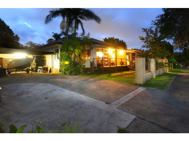 14 and 16 Ernest Street, Labrador QLD 4215