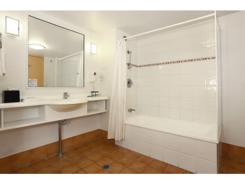 604-605/140 Ferny Ave, Surfers Paradise QLD 4217