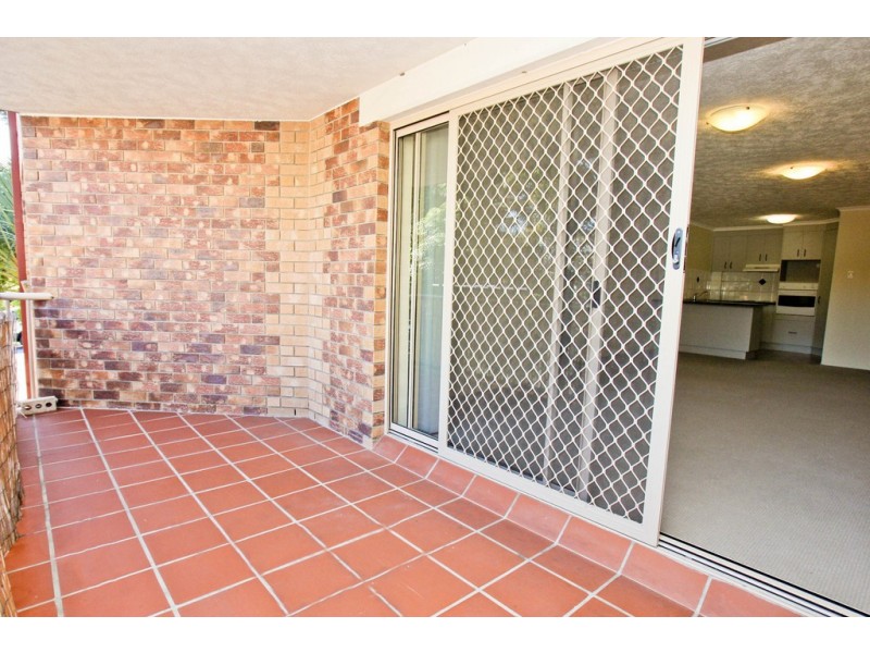 4/28 Sykes Crt, Southport QLD 4215