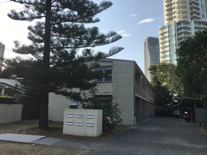 5/3 Margaret Ave, Broadbeach QLD 4218