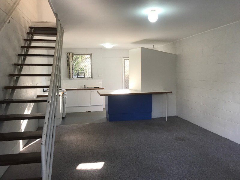 5/3 Margaret Ave, Broadbeach QLD 4218