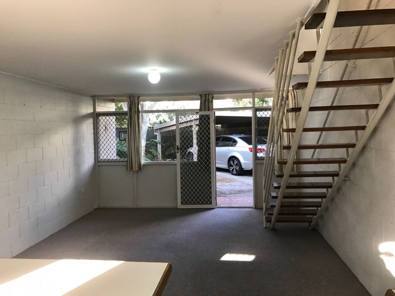 5/3 Margaret Ave, Broadbeach QLD 4218