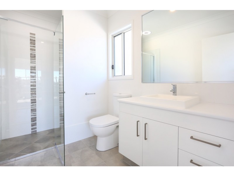 25 Winchester Cr, Pimpama QLD 4209