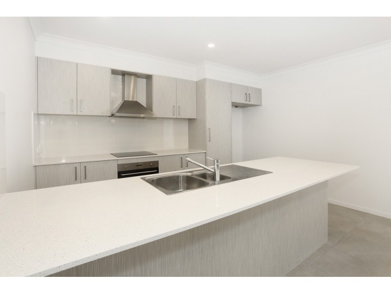 25 Winchester Cr, Pimpama QLD 4209