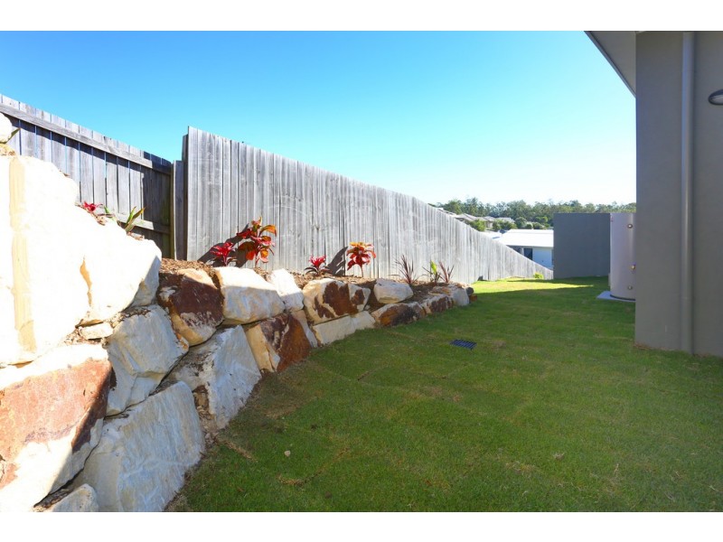 25 Winchester Cr, Pimpama QLD 4209