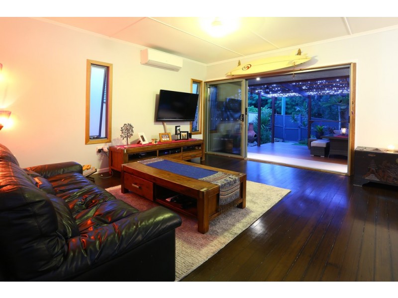 31 Bellevue Parade, Labrador QLD 4215