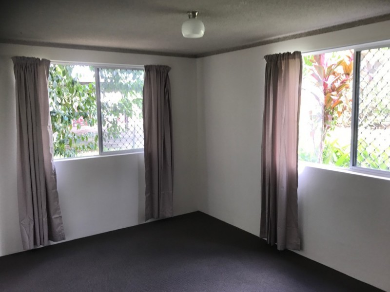 2/10 White Street, Southport QLD 4215