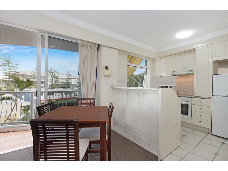 1212 ‘Phoenician Resort’ 24-26 Queensland Avenue, Broadbeach QLD 4218