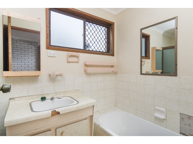 2/52-58 Bordeaux Parade, Mermaid Waters QLD 4218