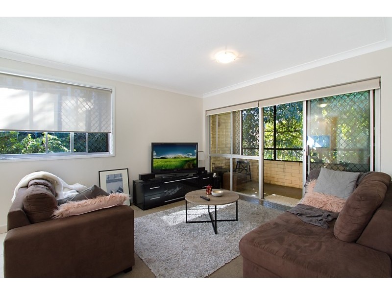 6/21 First Avenue, Broadbeach QLD 4218