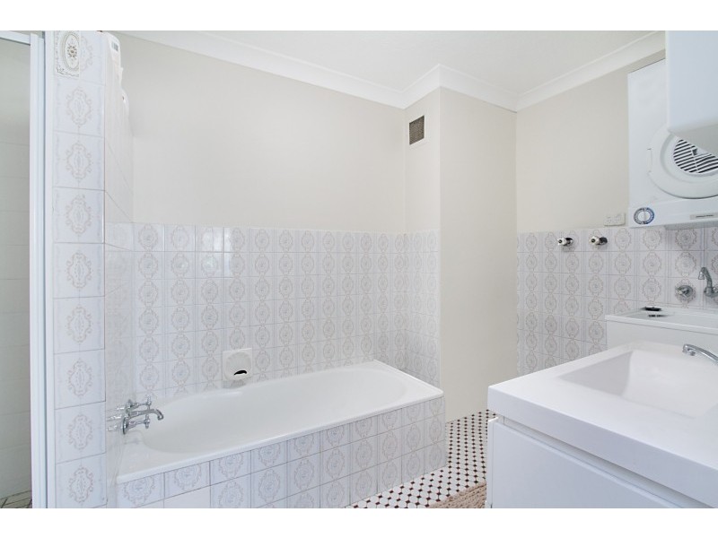 6/21 First Avenue, Broadbeach QLD 4218