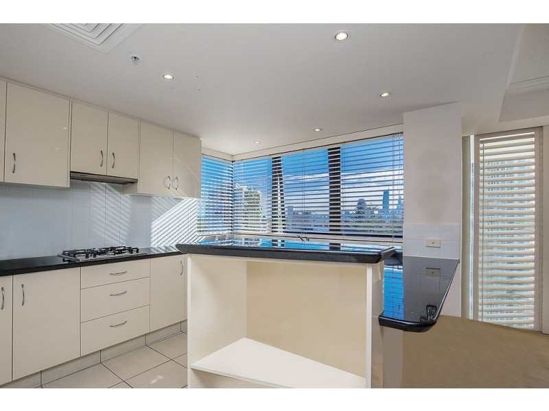 18/20 Queensland Avenue, Broadbeach QLD 4218