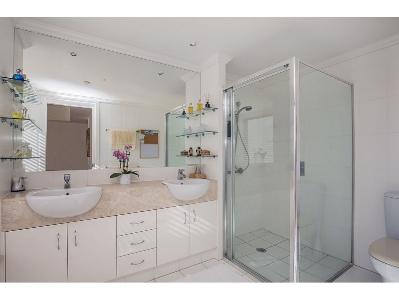 18/20 Queensland Avenue, Broadbeach QLD 4218