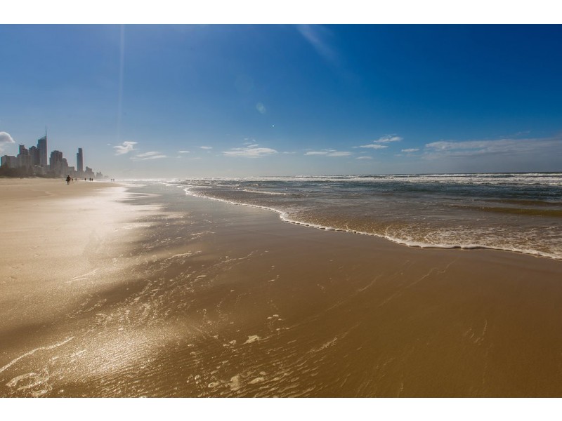 18/20 Queensland Avenue, Broadbeach QLD 4218