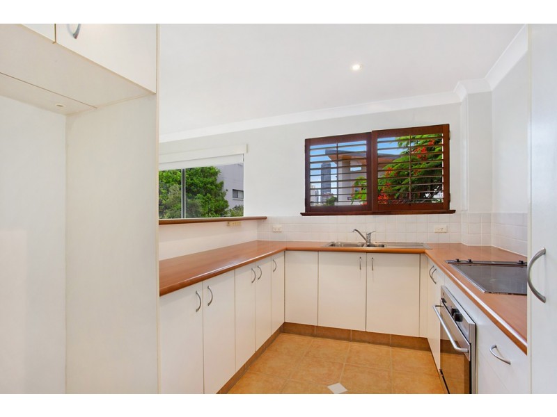 6/38 Chelsea Avenue, Broadbeach QLD 4218