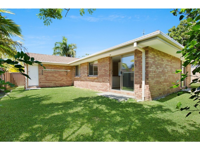 12 Southlake Drive, Varsity Lakes QLD 4227