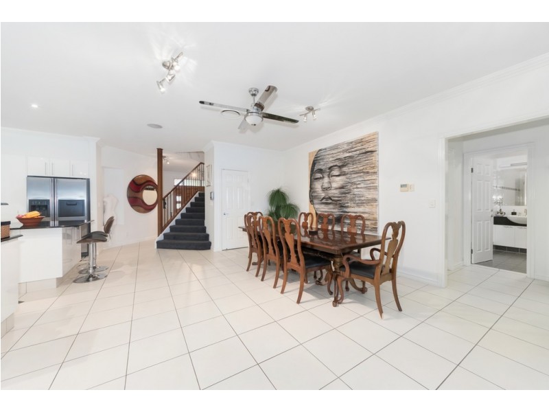 112 Sir Bruce Small Blvd, Benowa Waters QLD 4217