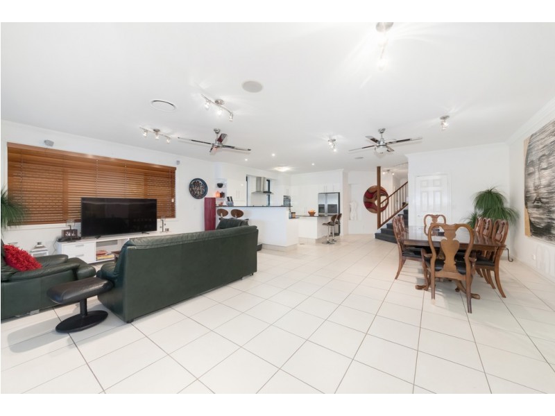 112 Sir Bruce Small Blvd, Benowa Waters QLD 4217