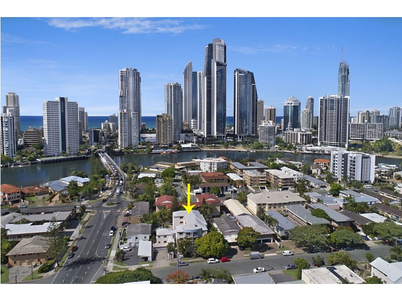 12/25 Darrambal Street, Chevron Island QLD 4217