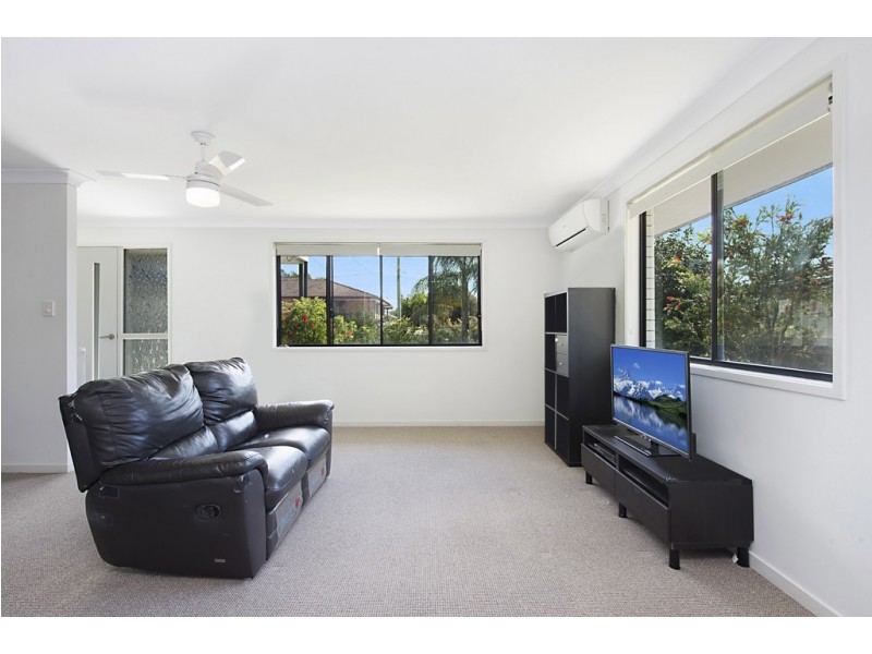 15 Luxor Street, Southport QLD 4215