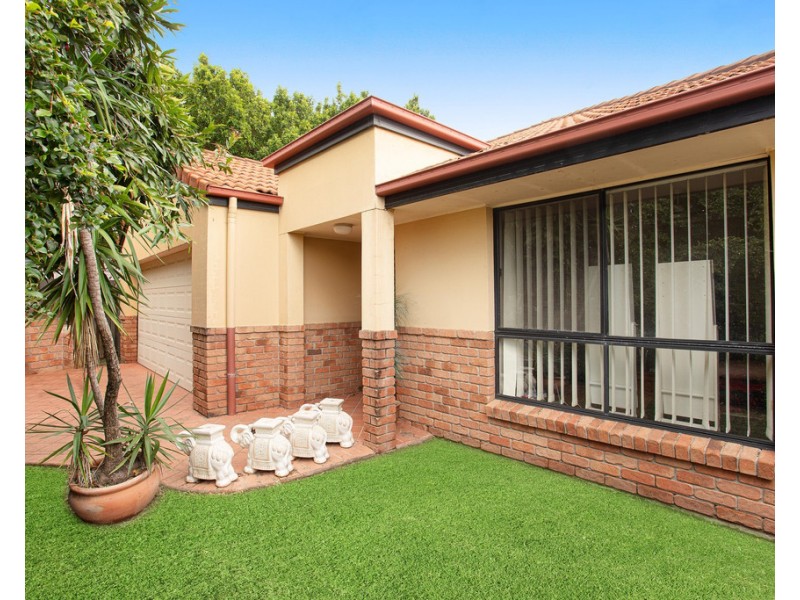 2/1 Eugenia Circuit, Robina QLD 4226