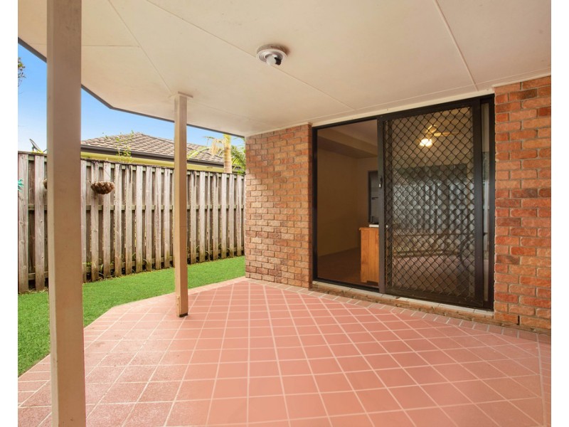 2/1 Eugenia Circuit, Robina QLD 4226