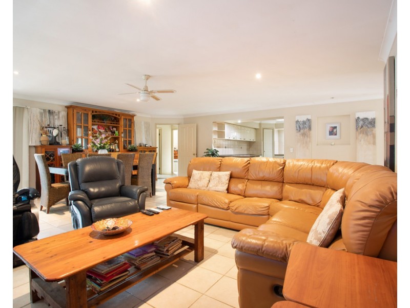 2/1 Eugenia Circuit, Robina QLD 4226