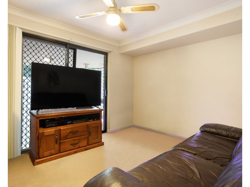 2/1 Eugenia Circuit, Robina QLD 4226