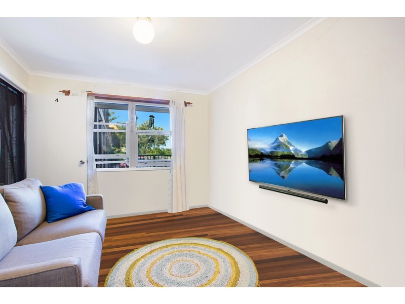 4/142 Pacific Parade, Bilinga QLD 4225