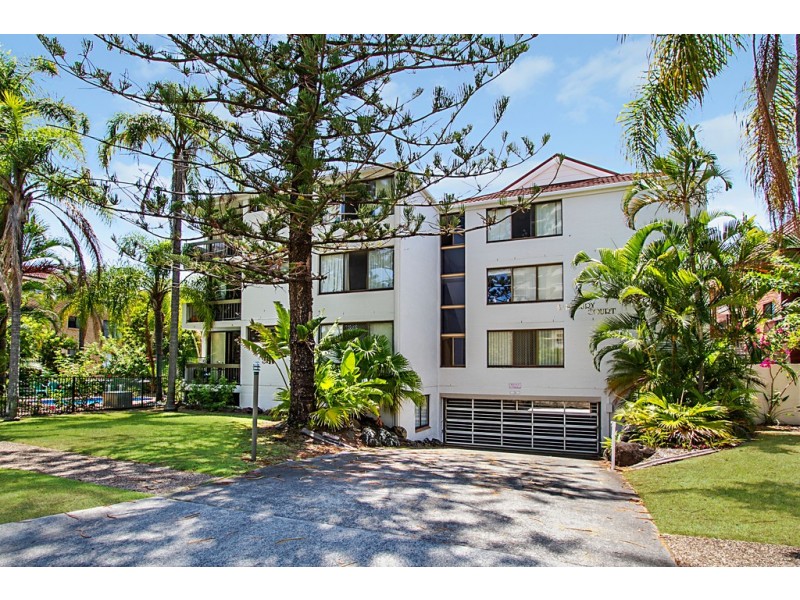 9/13 Federation Avenue, Broadbeach QLD 4218