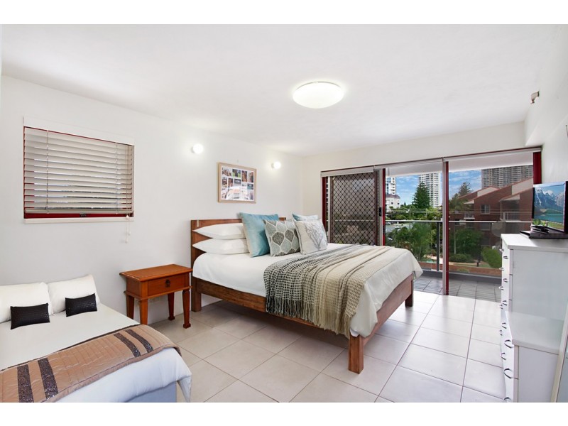 3 ‘Chelsea’ 7 Britannia Avenue, Broadbeach QLD 4218