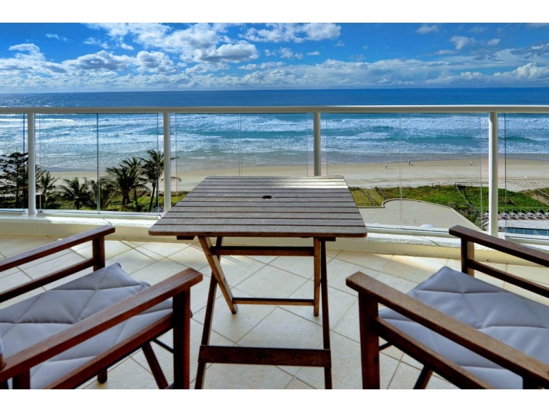 9D ‘La Sabbia’ 74-86 Old Burleigh Road, Broadbeach QLD 4218