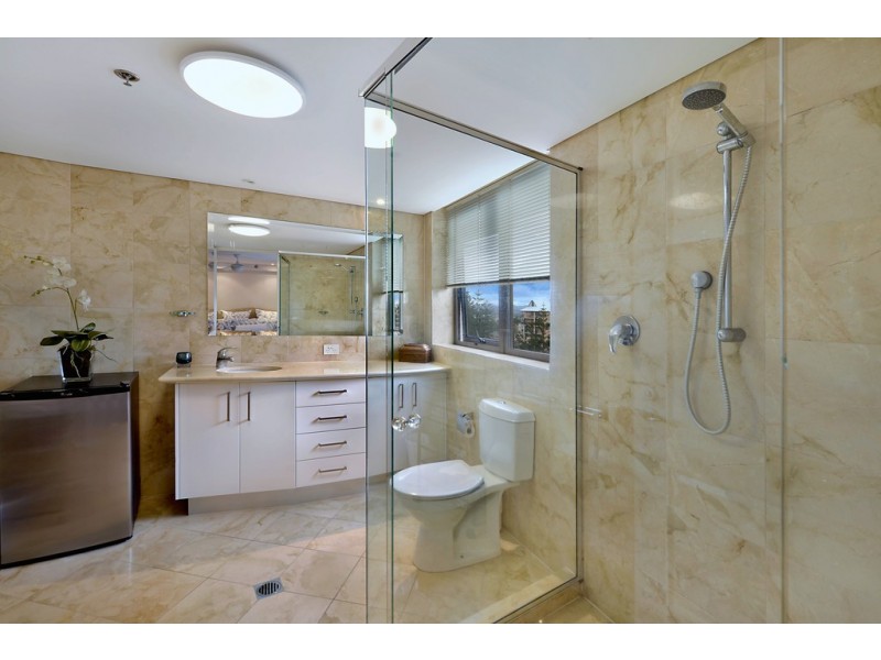 9D ‘La Sabbia’ 74-86 Old Burleigh Road, Broadbeach QLD 4218