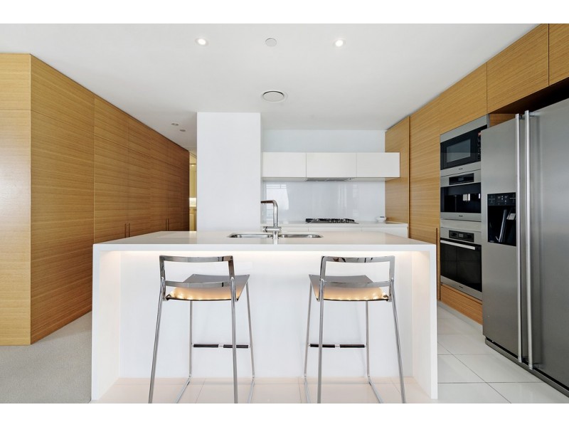 23101 ‘ORACLE’ 4-26 Charles Avenue, Broadbeach QLD 4218