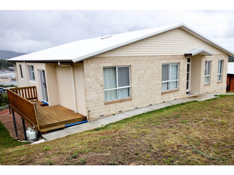 30 John Francis Drive, Carrara QLD 4211